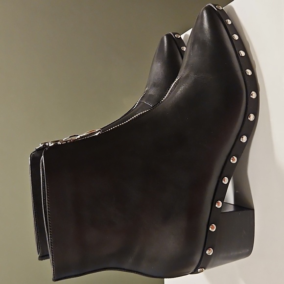 KURT GEIGER LONDON STUDDED BOOTIES - Picture 3 of 6